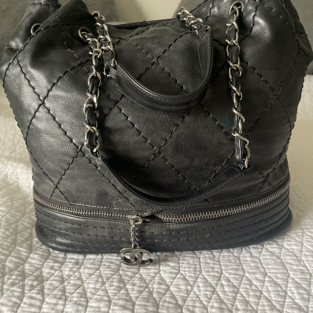 Chanel Black Quilted Leather Bag